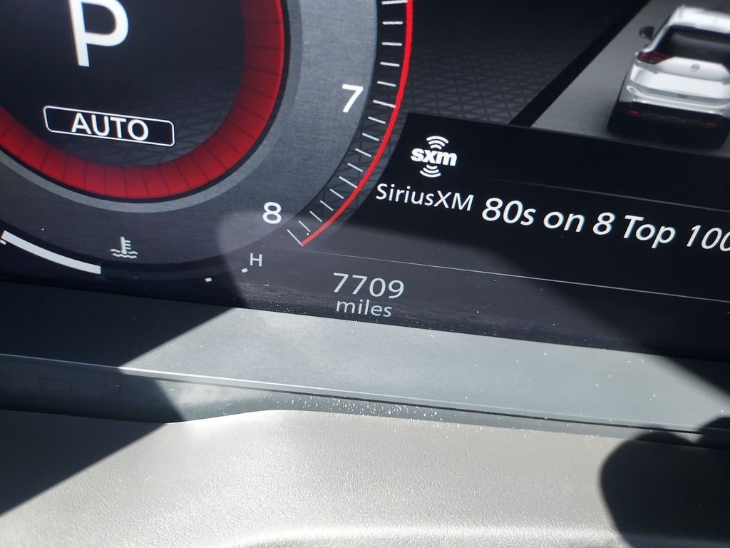 Used 2026 White Nissan Platinum image 19