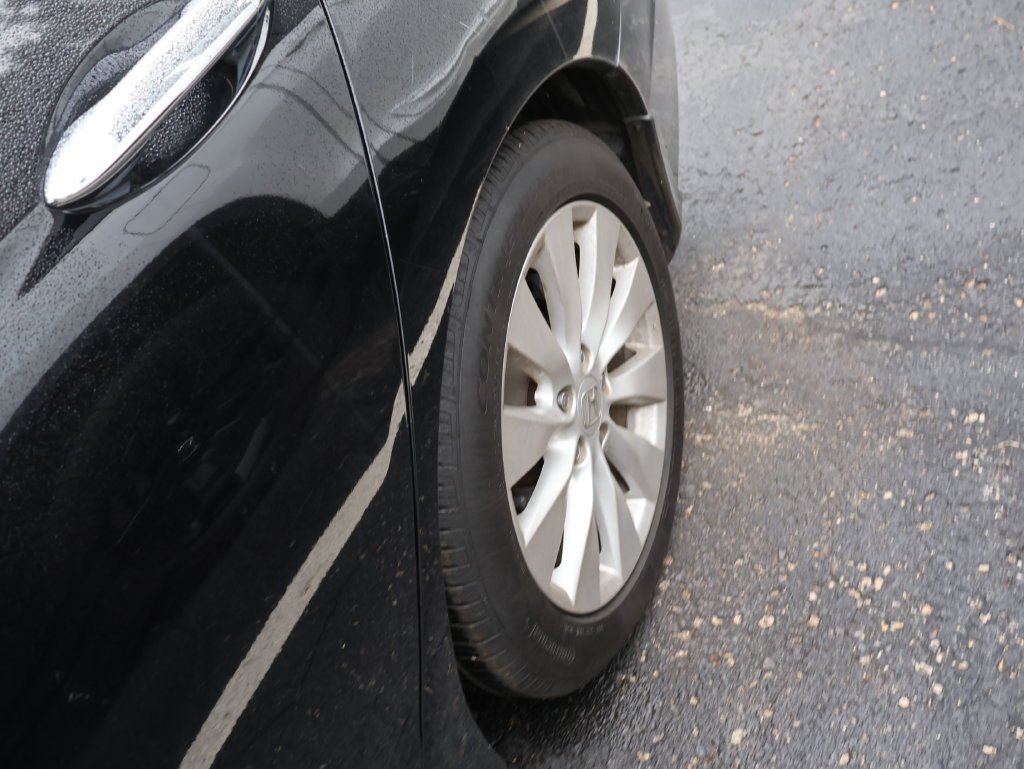 Used 2014  Honda EX-L image 12