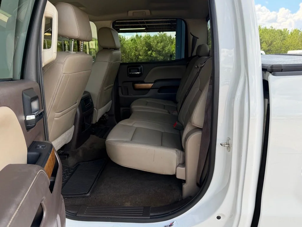 Used 2018 White Chevrolet LTZ image 10