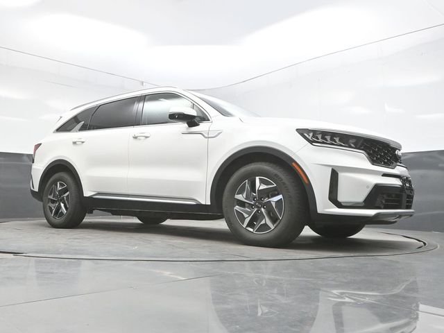 Used 2021 White Kia EX image 44