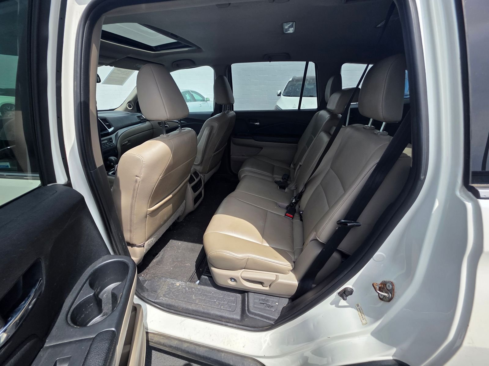 Used 2016 White Diamond Pearl Honda EX-L image 13