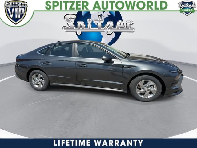 New 2026 Gray Hyundai SE image 36