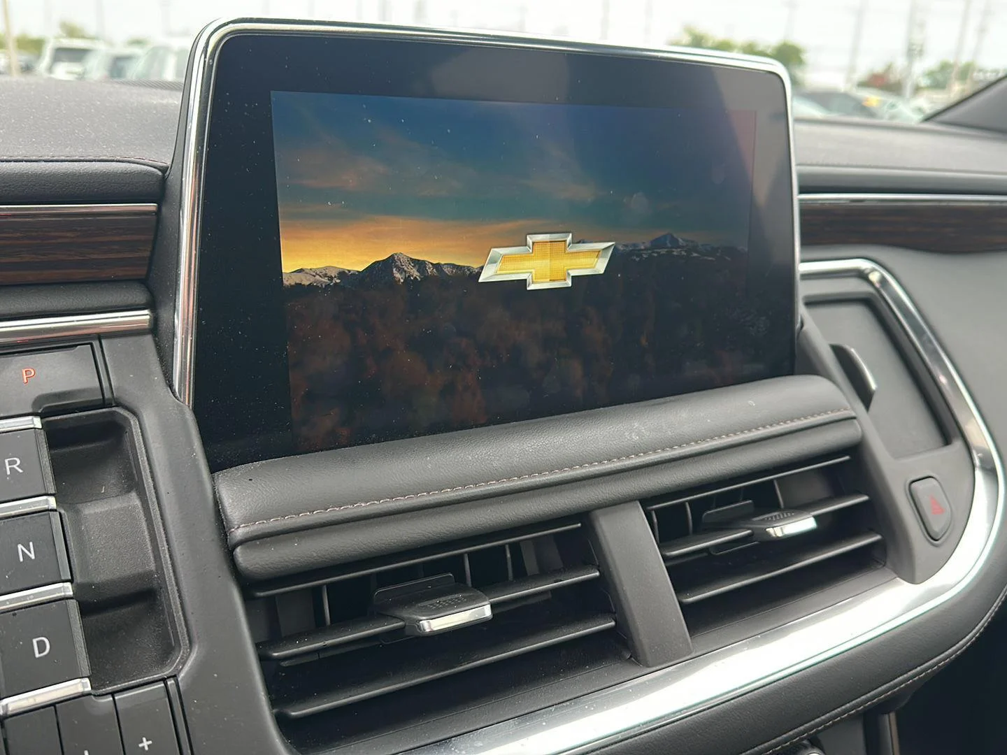 Used 2024 Black Chevrolet High Country image 9