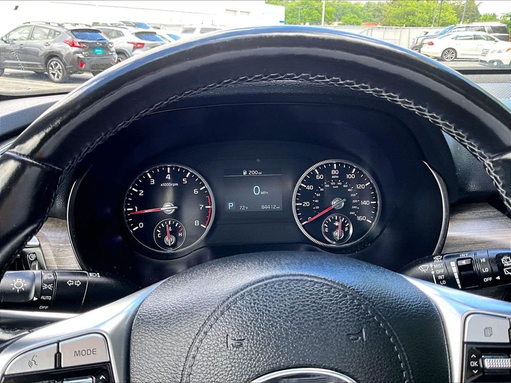 Used 2021 White Kia EX image 26
