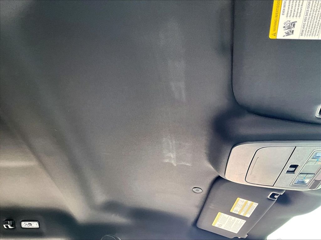 Used 2025 White Ford XLT image 22