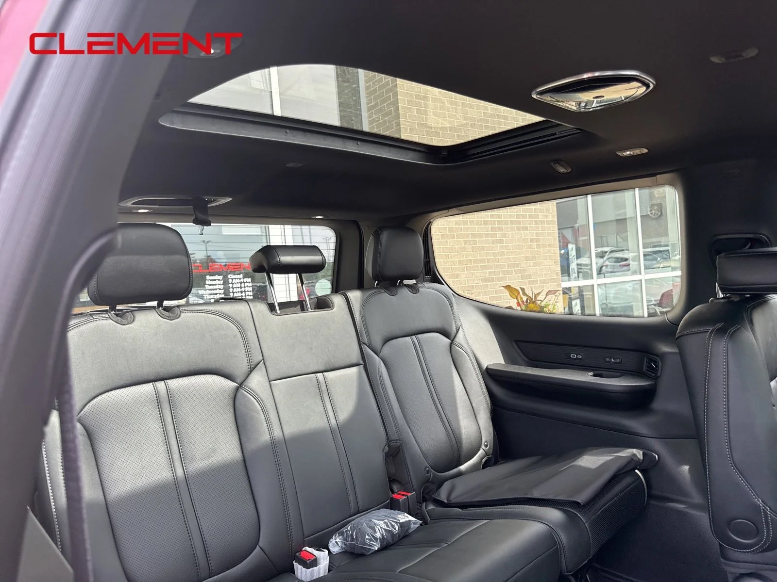 New 2026 Velvet Red Pearlcoat (DISC) Jeep Limited Reserve image 17