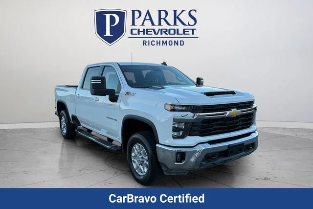 Used 2025 White Chevrolet LT image 1