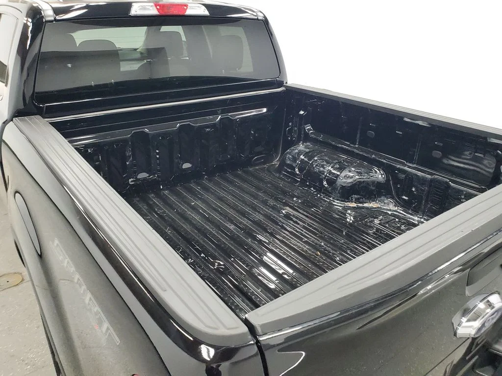 Used 2023 Black Ford XLT image 25