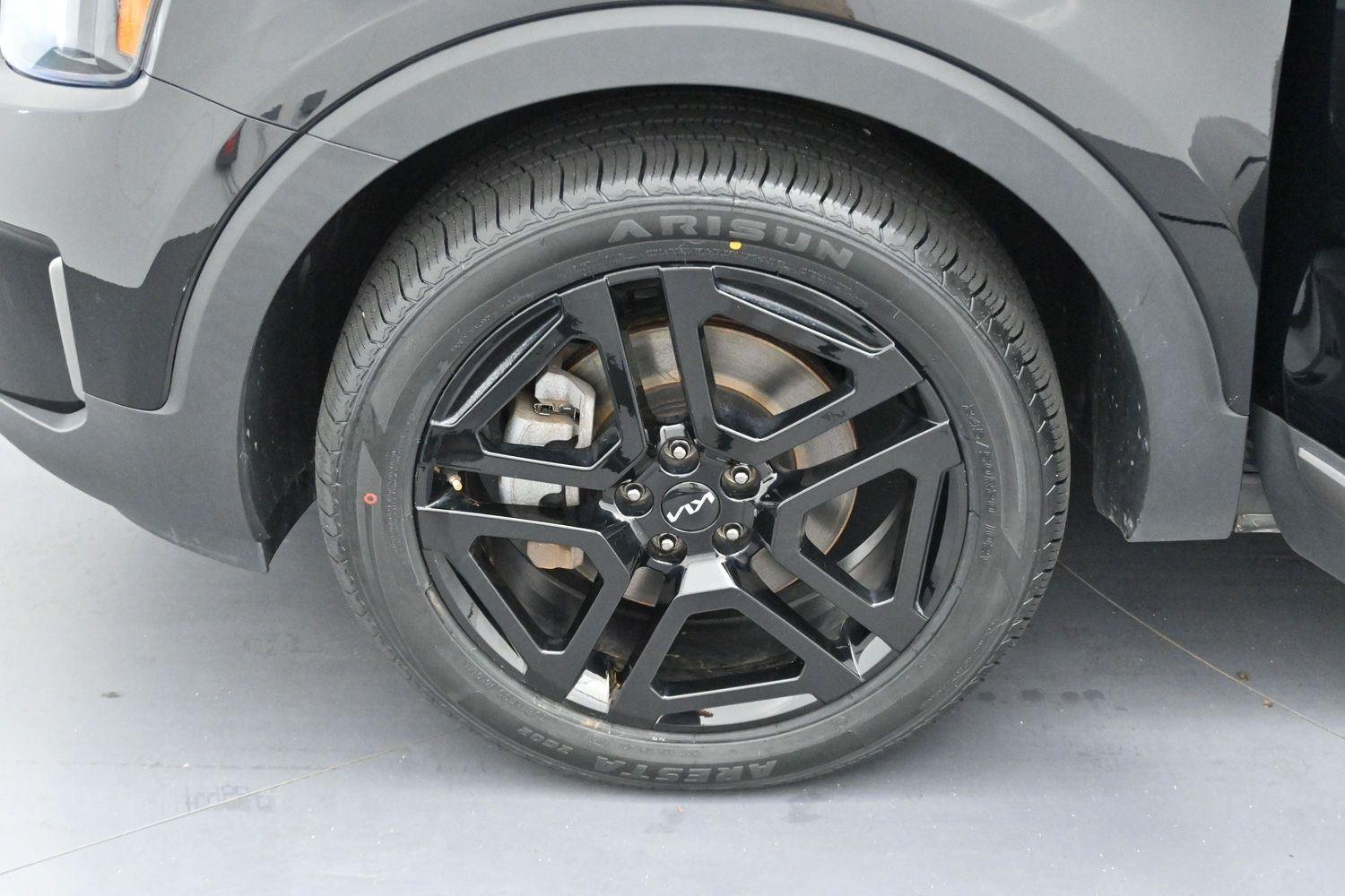 Used 2023 Ebony Black Kia EX X-Line image 32
