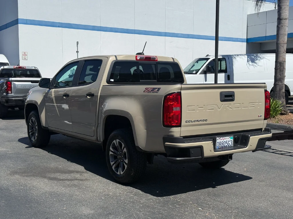 Used 2021 SAND DUNE METALLIC Chevrolet 4WD Z71 image 8