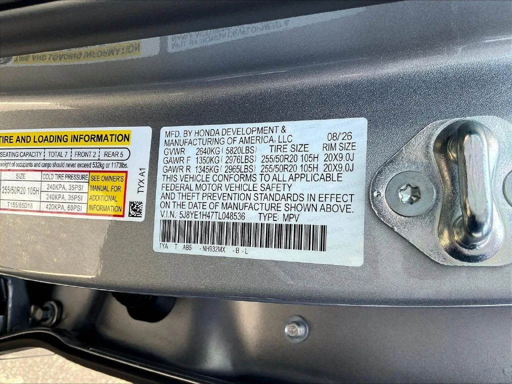 New 2026 Solar Silver Metallic Acura SH-AWD with Technology Package image 14