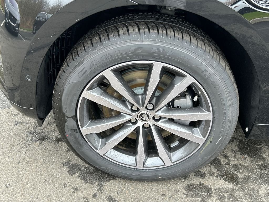 2026 Jaguar F-Pace R-Dynamic S - Photo 8