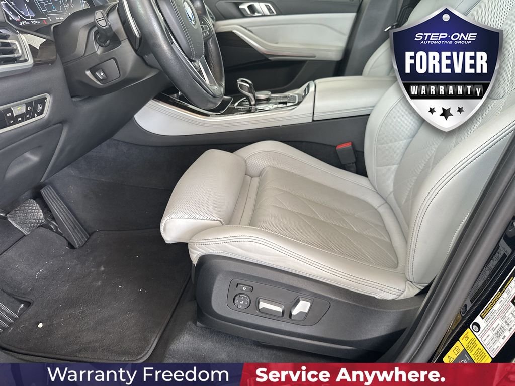 Used 2023 Black BMW xDrive45e image 14