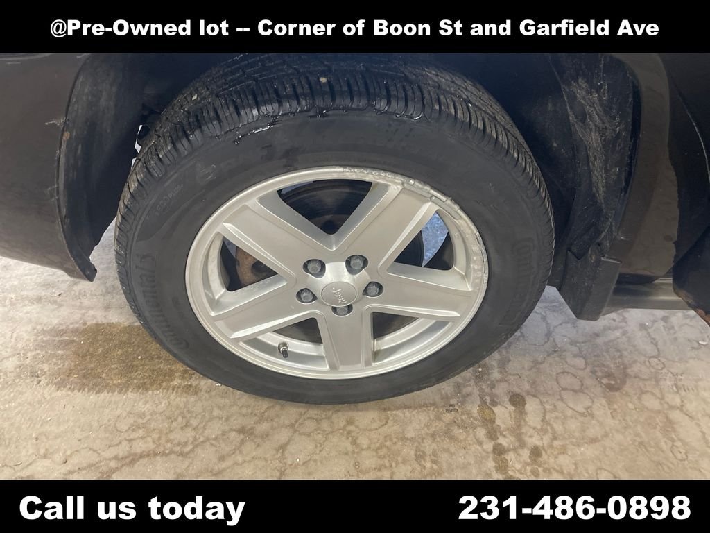 Used 2009 Black Jeep Sport image 11