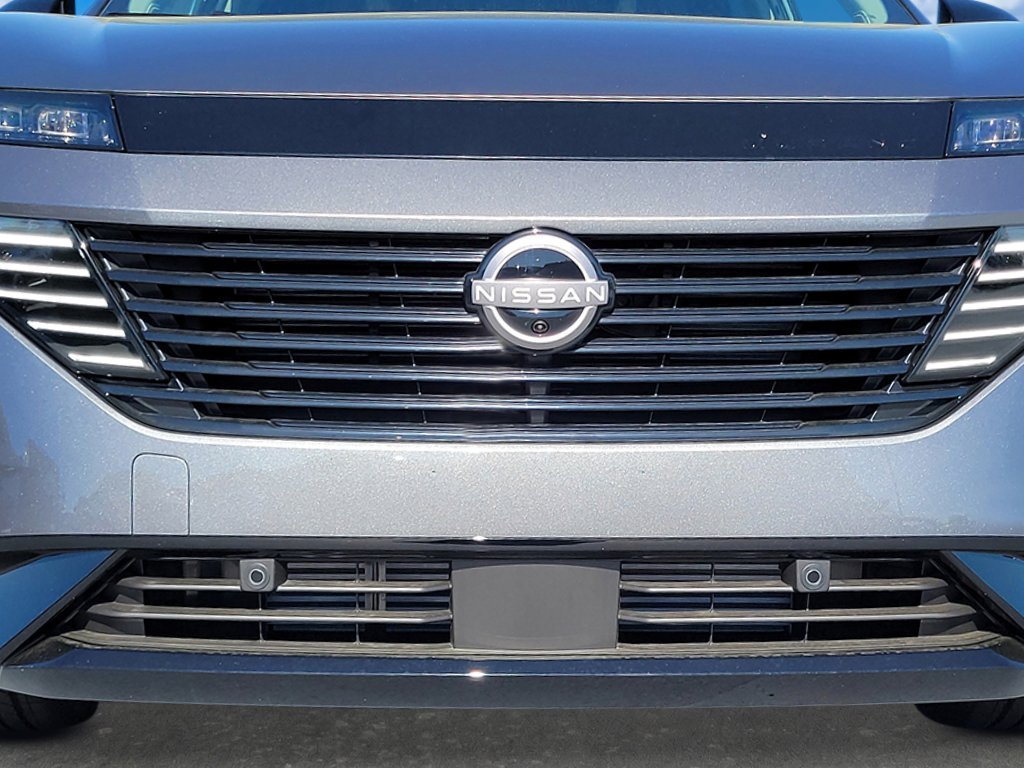 New 2026 Gun Metallic Nissan Platinum image 9