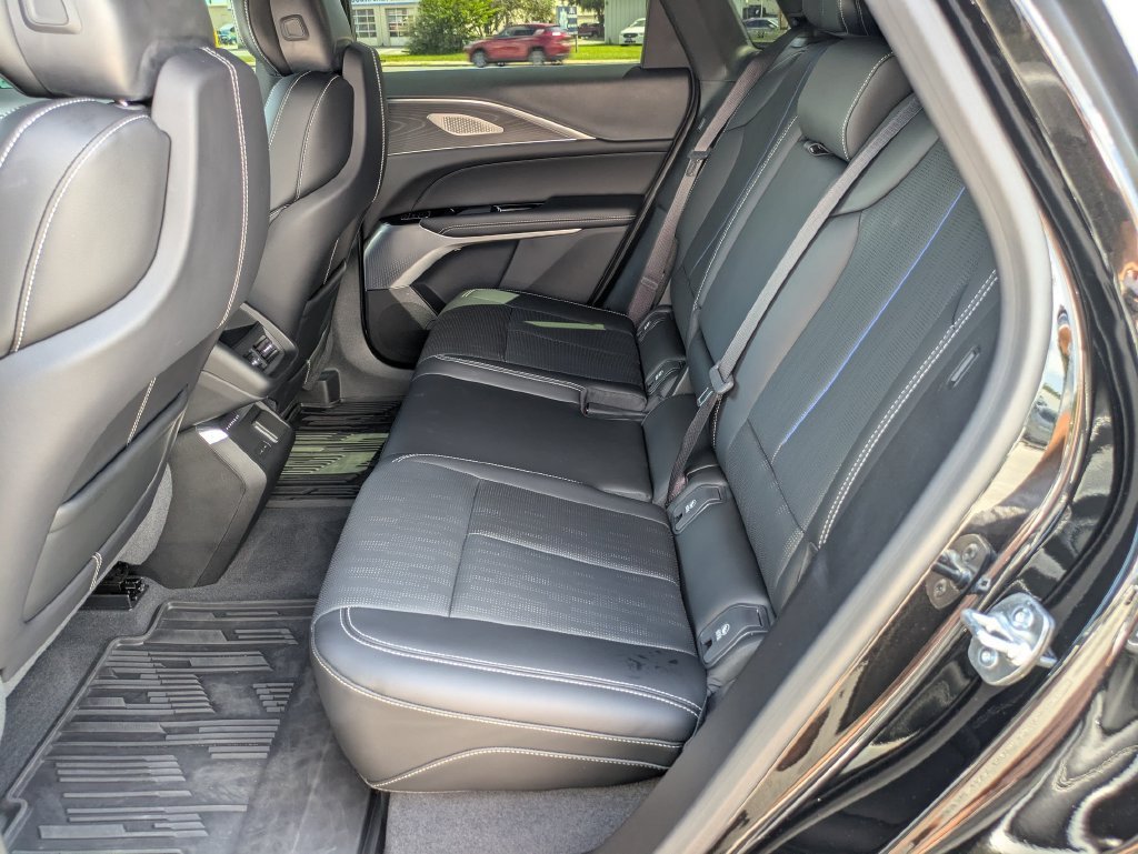 Used 2025 Black Cadillac Sport image 22