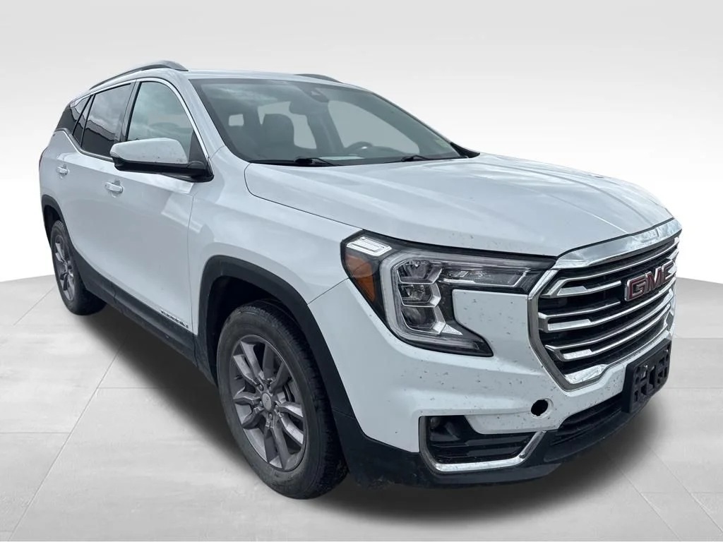 Used 2023 White GMC SLT image 2