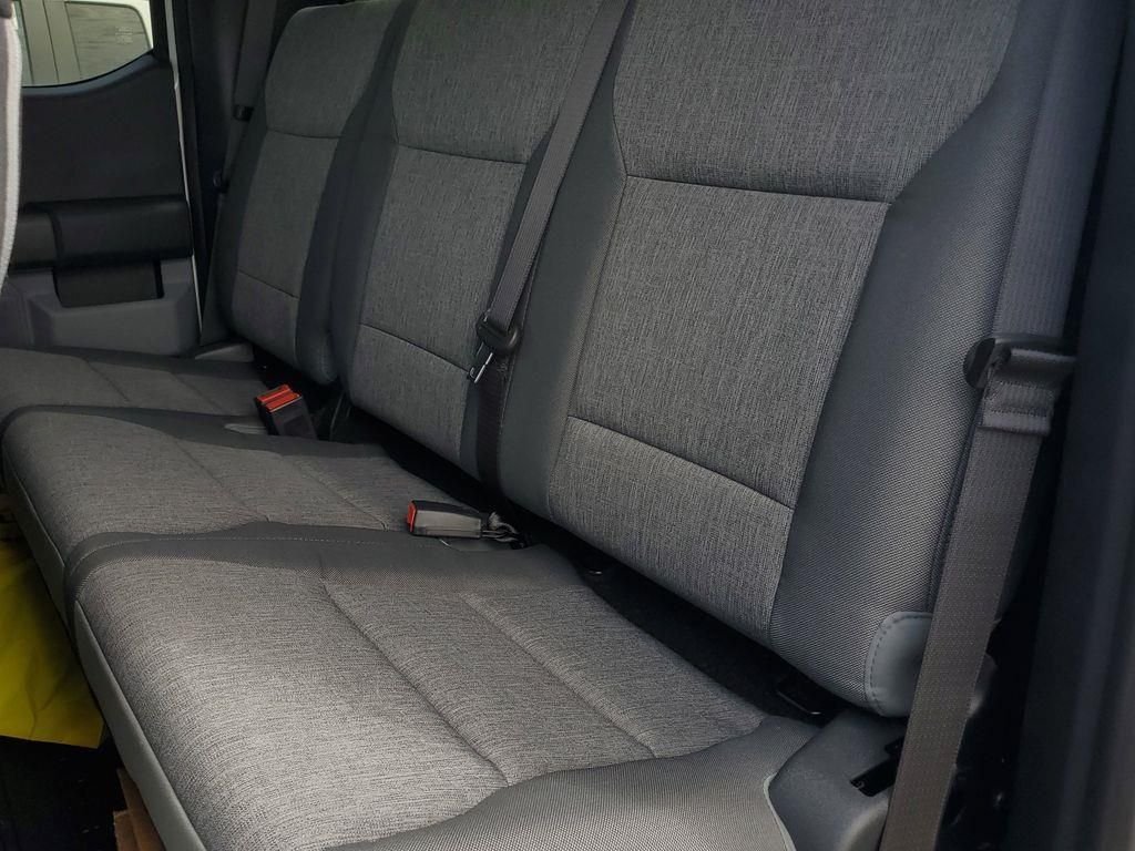 New 2026 Oxford White Ford F-550® XL image 23
