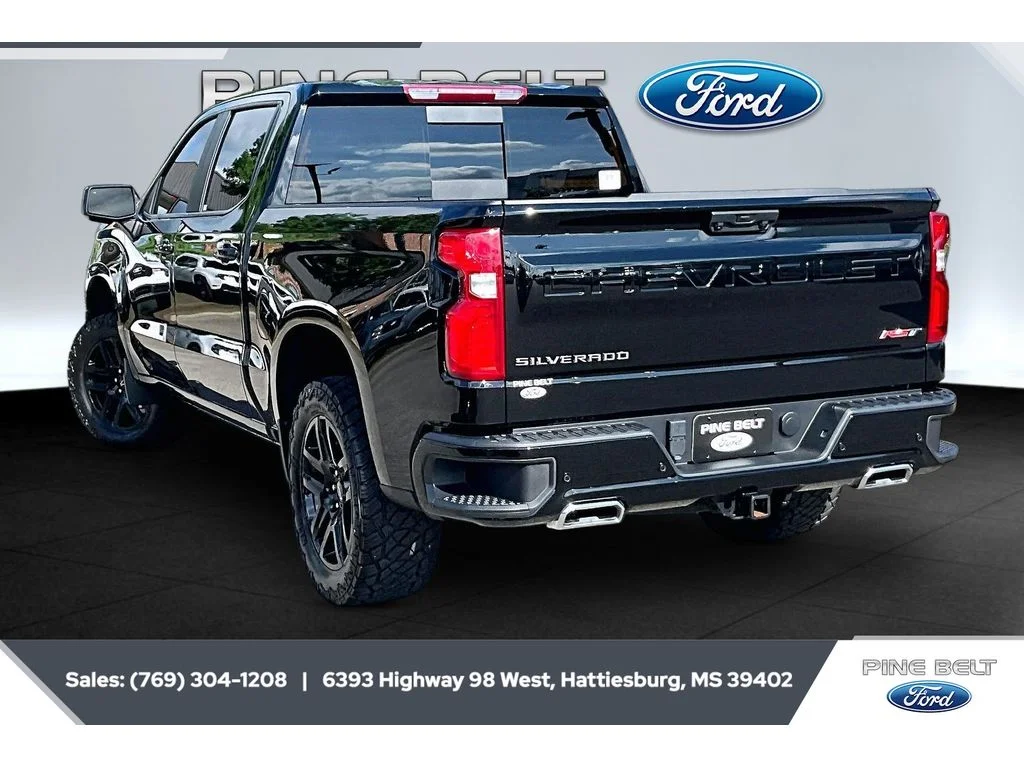 Used 2025 Black Chevrolet RST image 2