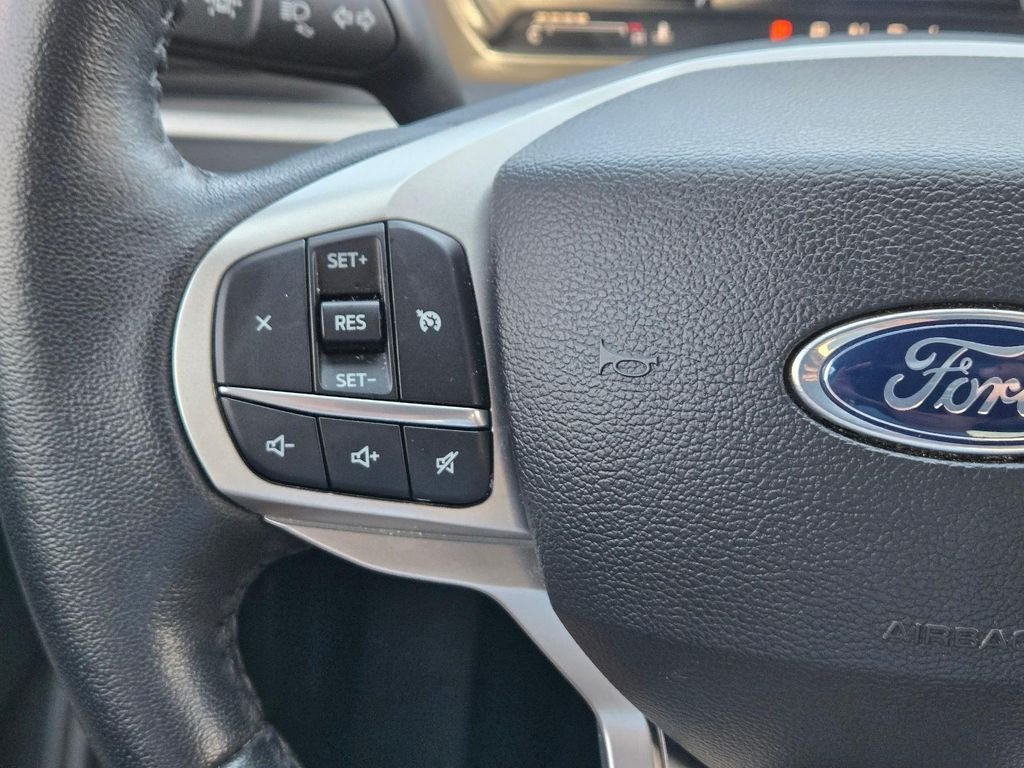 Used 2024 Black Ford XLT image 23