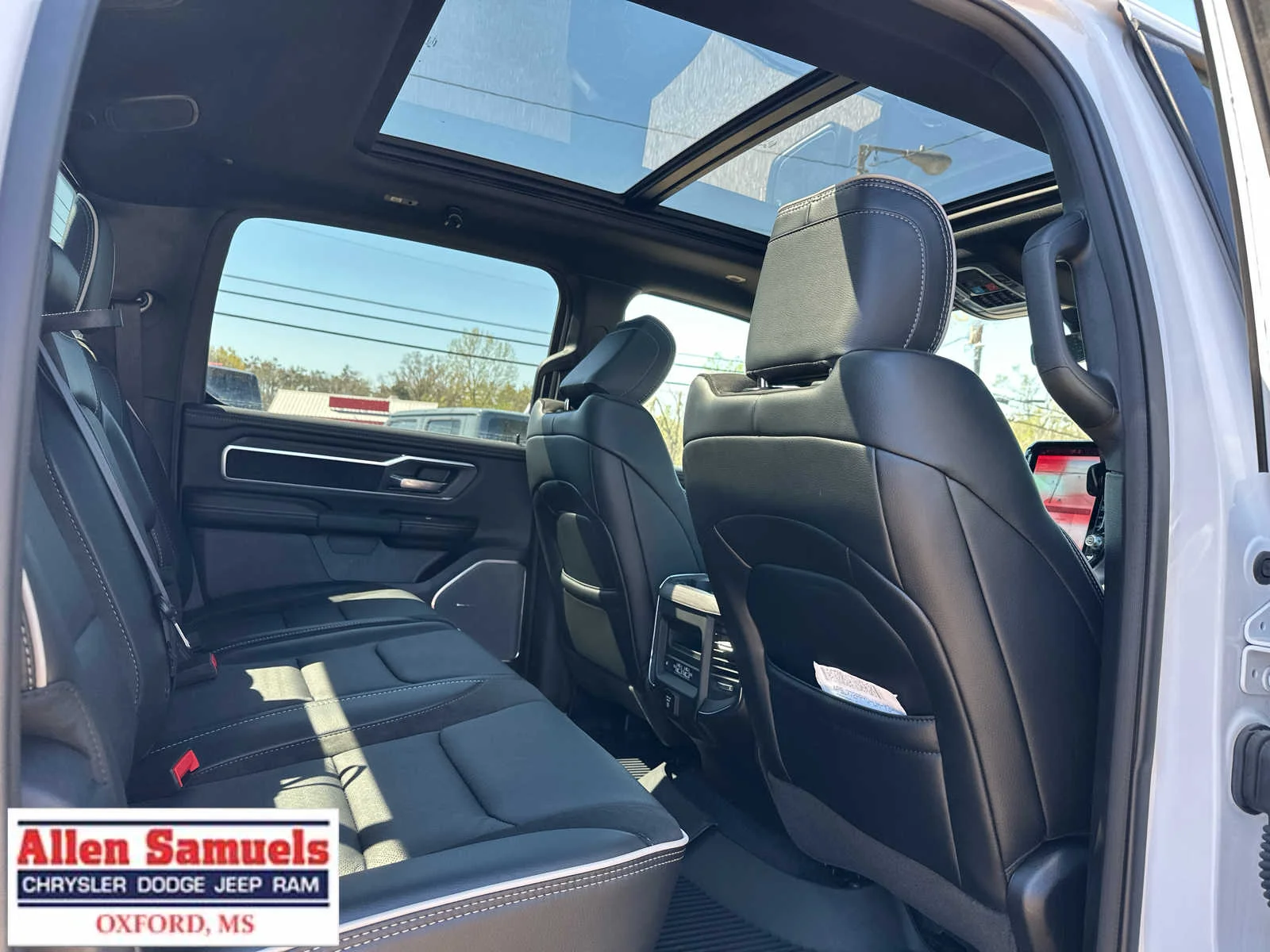 2026 RAM 1500 Laramie - Photo 46