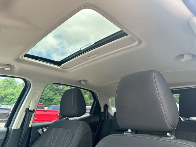 Used 2019 Black Ford SE image 20