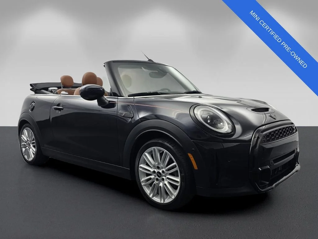 2024 MINI Convertible Cooper S's photo