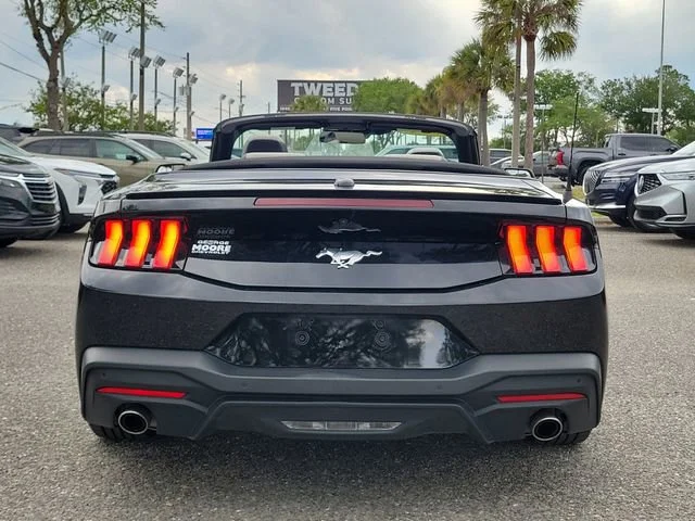 2024 Ford Mustang EcoBoost - Photo 7