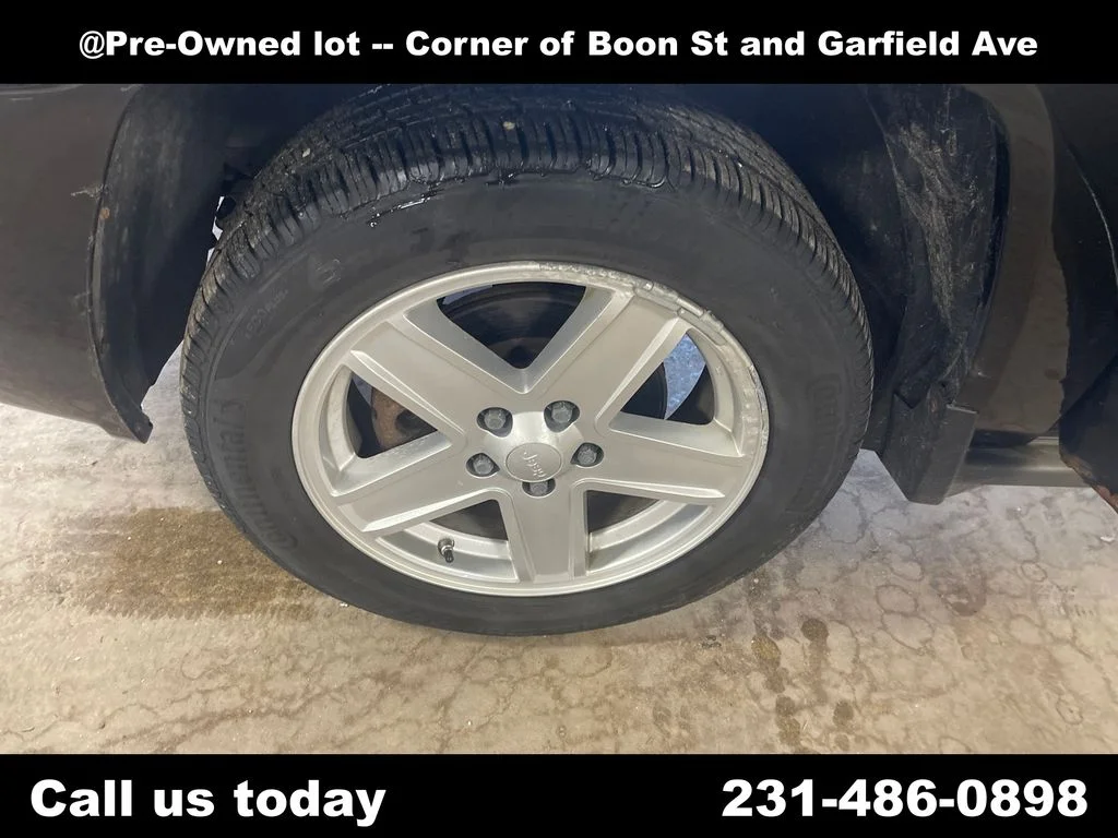 Used 2009 Black Jeep Sport image 11