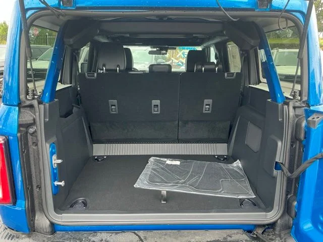 New 2026 Velocity Blue Metallic Ford Badlands® image 7