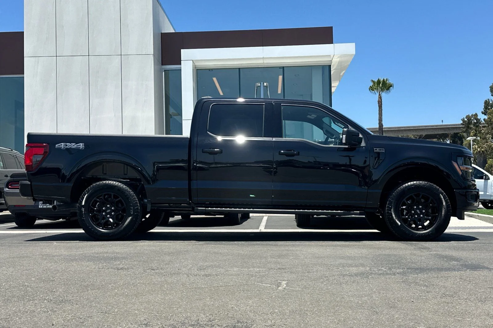 New 2026 Agate Black Metallic Ford XLT image 2