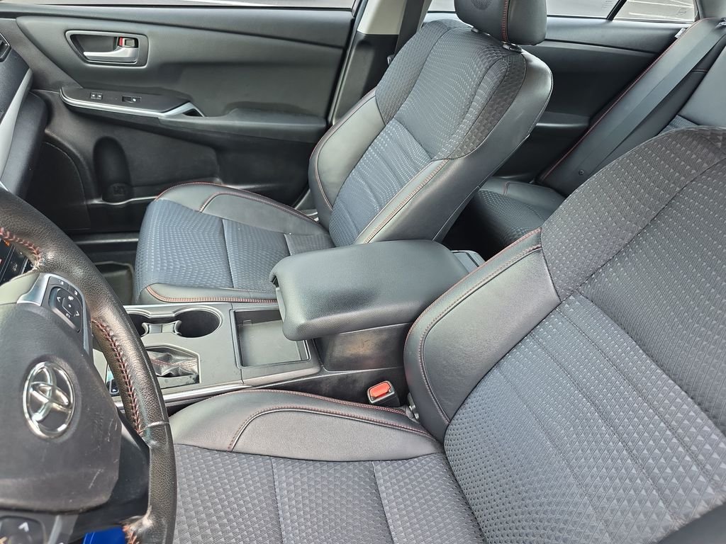 Used 2015 Gray Toyota SE image 16