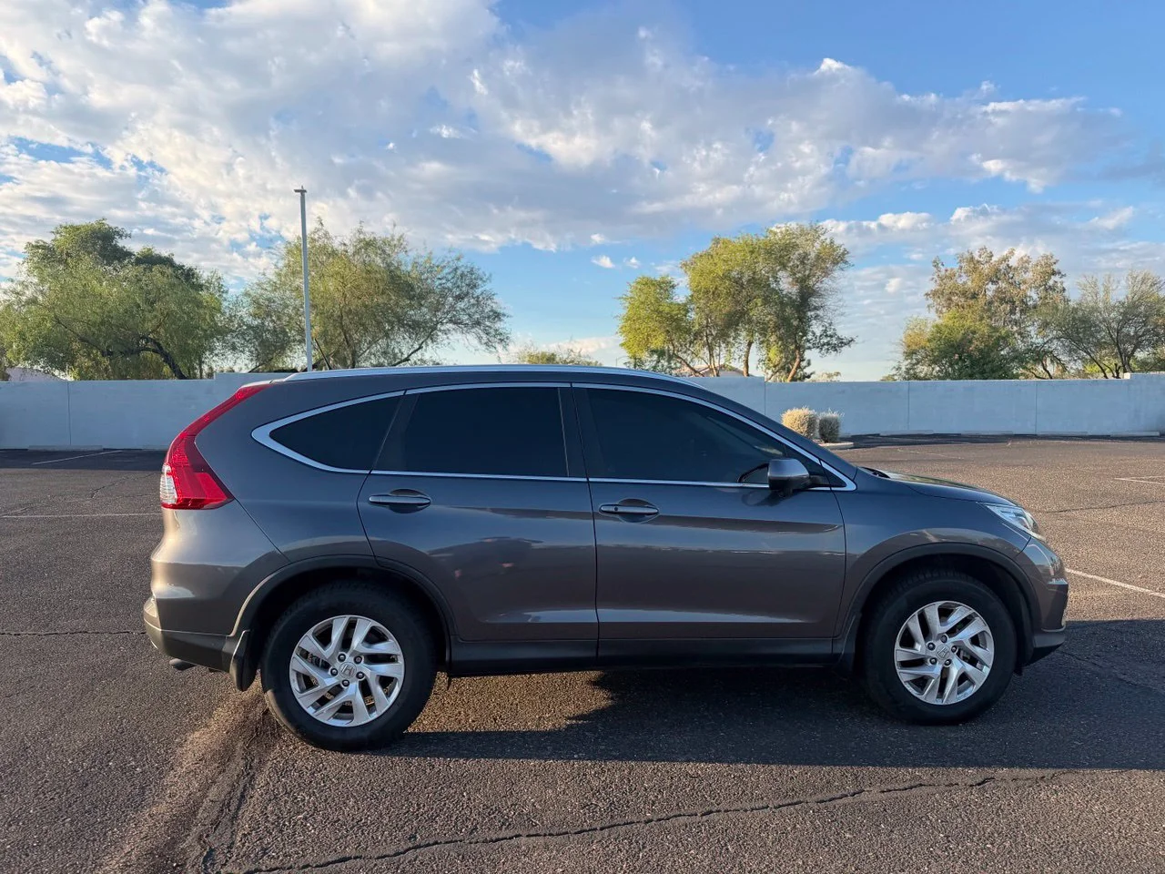 Used 2016 Urban Titanium Metallic Honda EX-L image 3