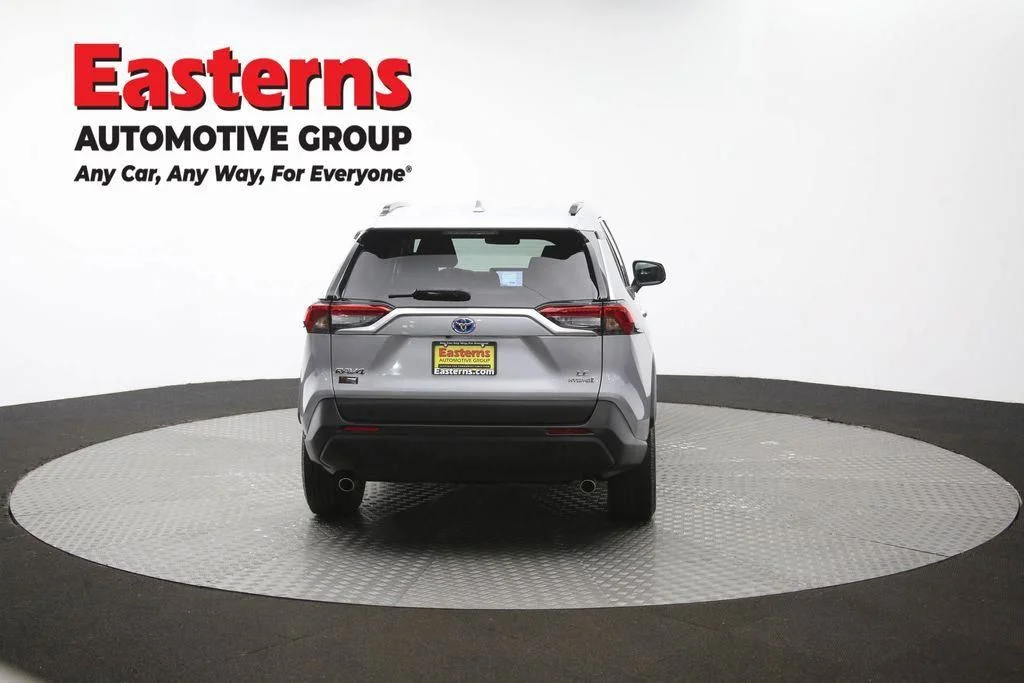 Used 2023 Silver Toyota LE image 37