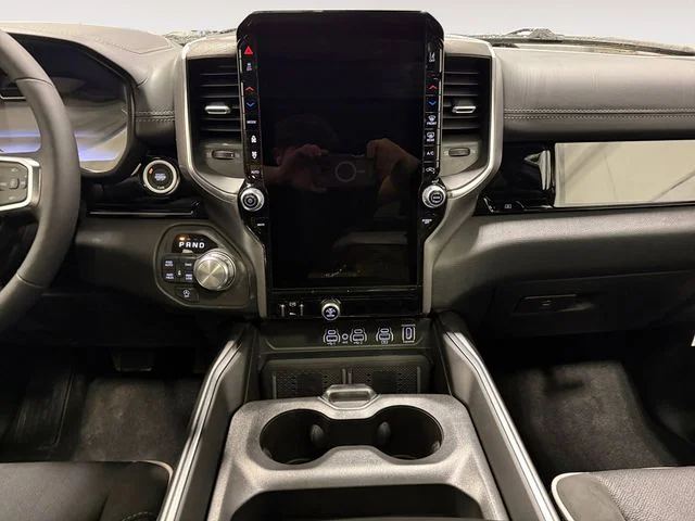 2026 RAM 1500 Laramie - Photo 11