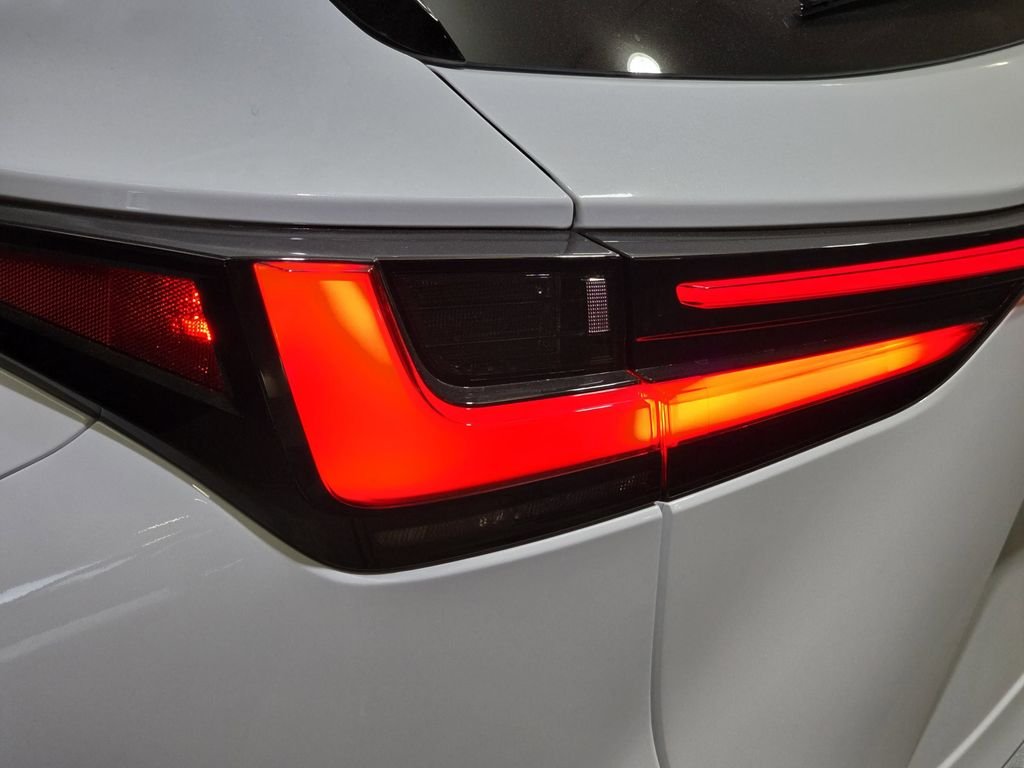 2026 Lexus NX 450h+ Luxury - Photo 34