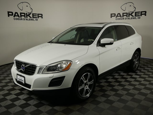 Used 2013 Ice White Volvo T6 w/ Platinum Pkg & Climate Pkg image 1