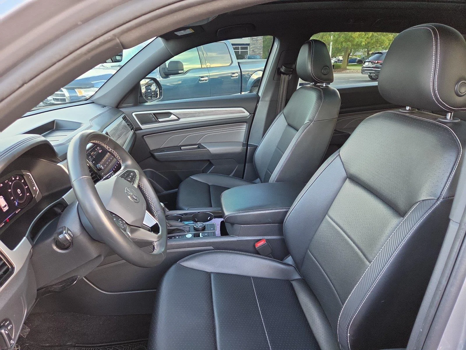 Used 2022 Pyrite Silver Metallic Volkswagen 2.0T SE w/Technology image 20
