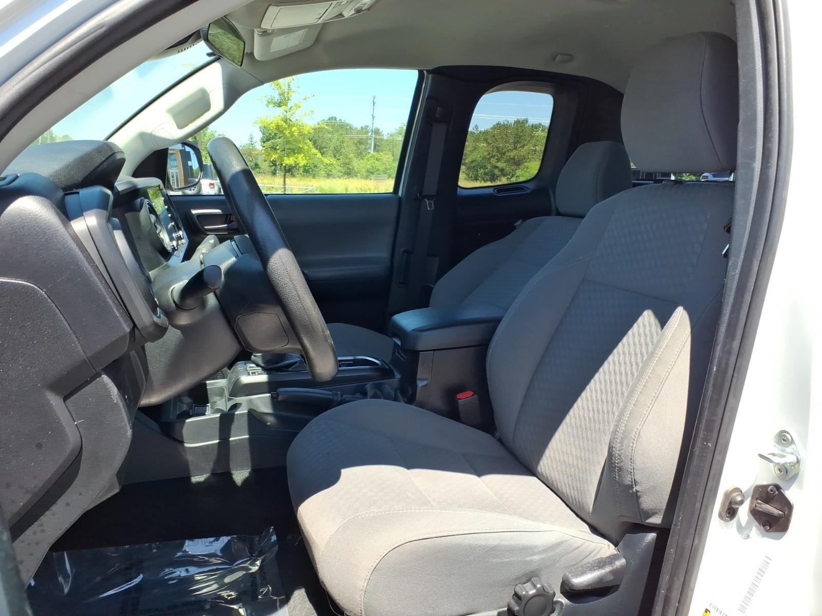 Used 2022 White Toyota SR image 17