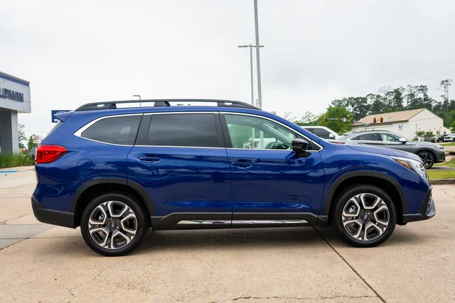 New 2026 Sapphire Blue Pearl Subaru Limited image 19