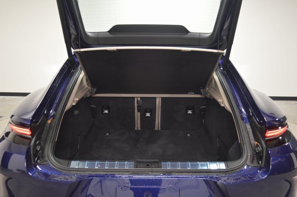 Used 2025 Blue Porsche  image 38