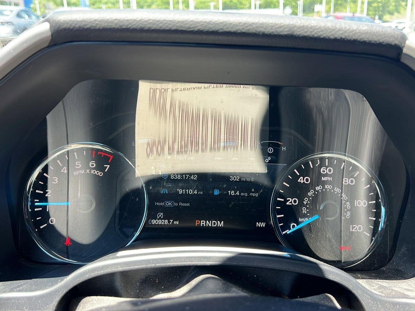 Used 2018 Magnetic Ford LARIAT image 10