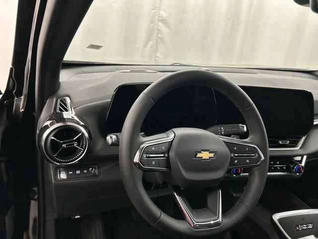 2026 Chevrolet Equinox LT - Photo 8