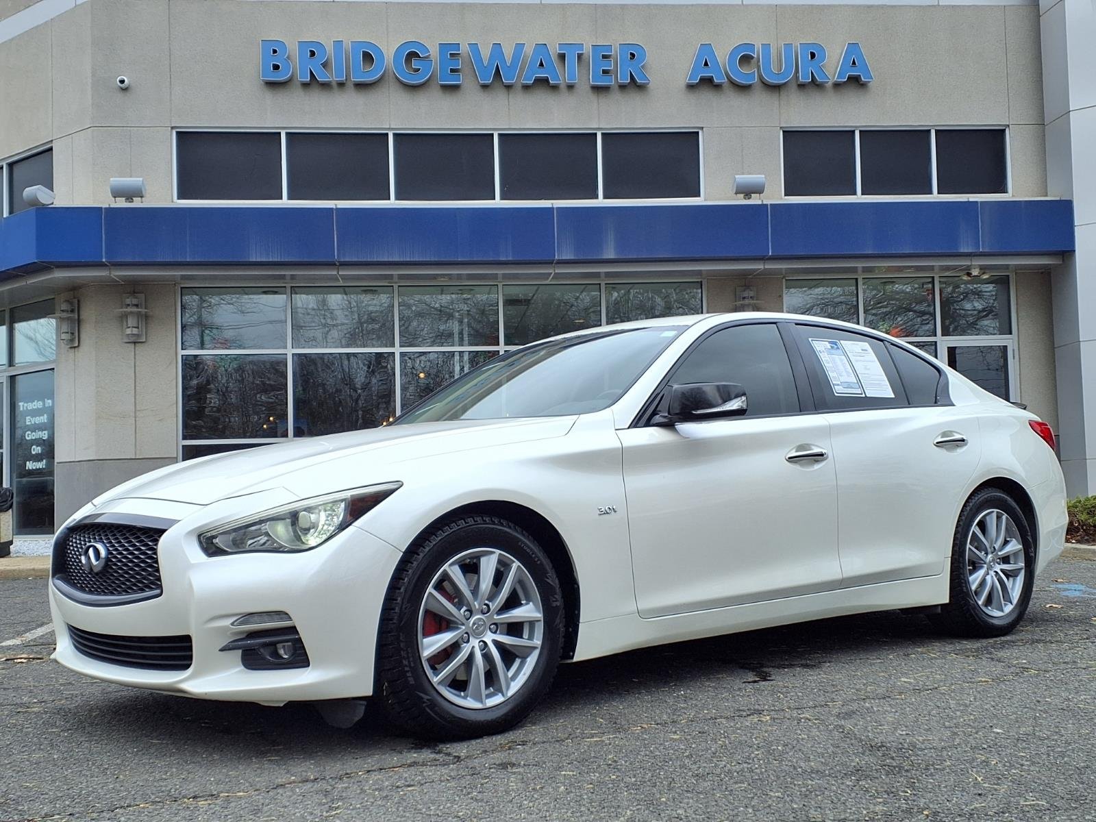 2017 INFINITI Q50 Premium