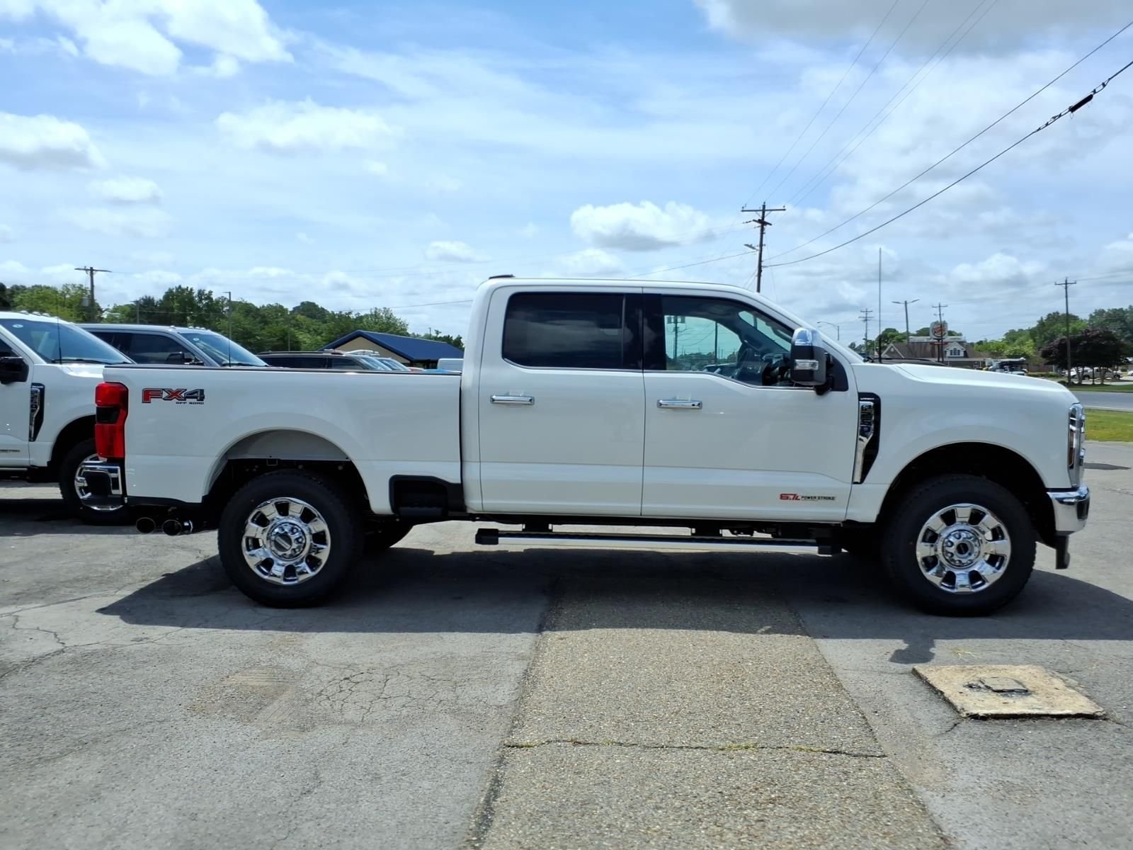 New 2026 Star White Metallic Tri-Coat Ford F-250® Lariat® image 5