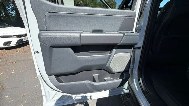 New 2026 Avalanche Ford Lariat® image 15