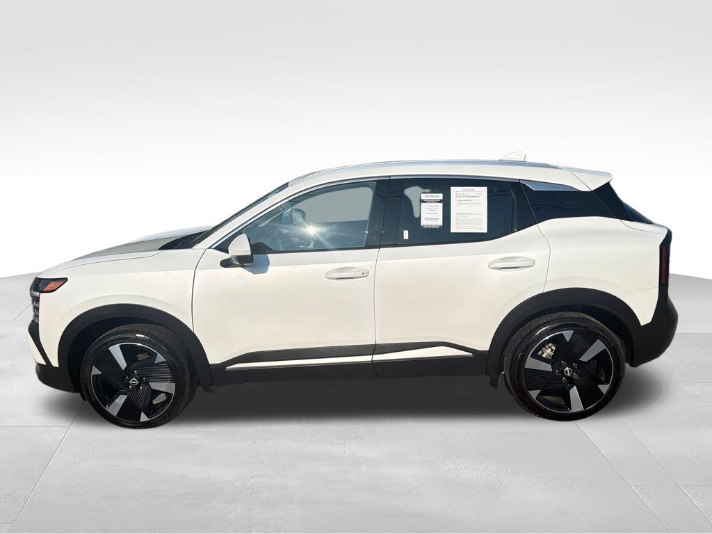 Used 2025 White Nissan SR image 2