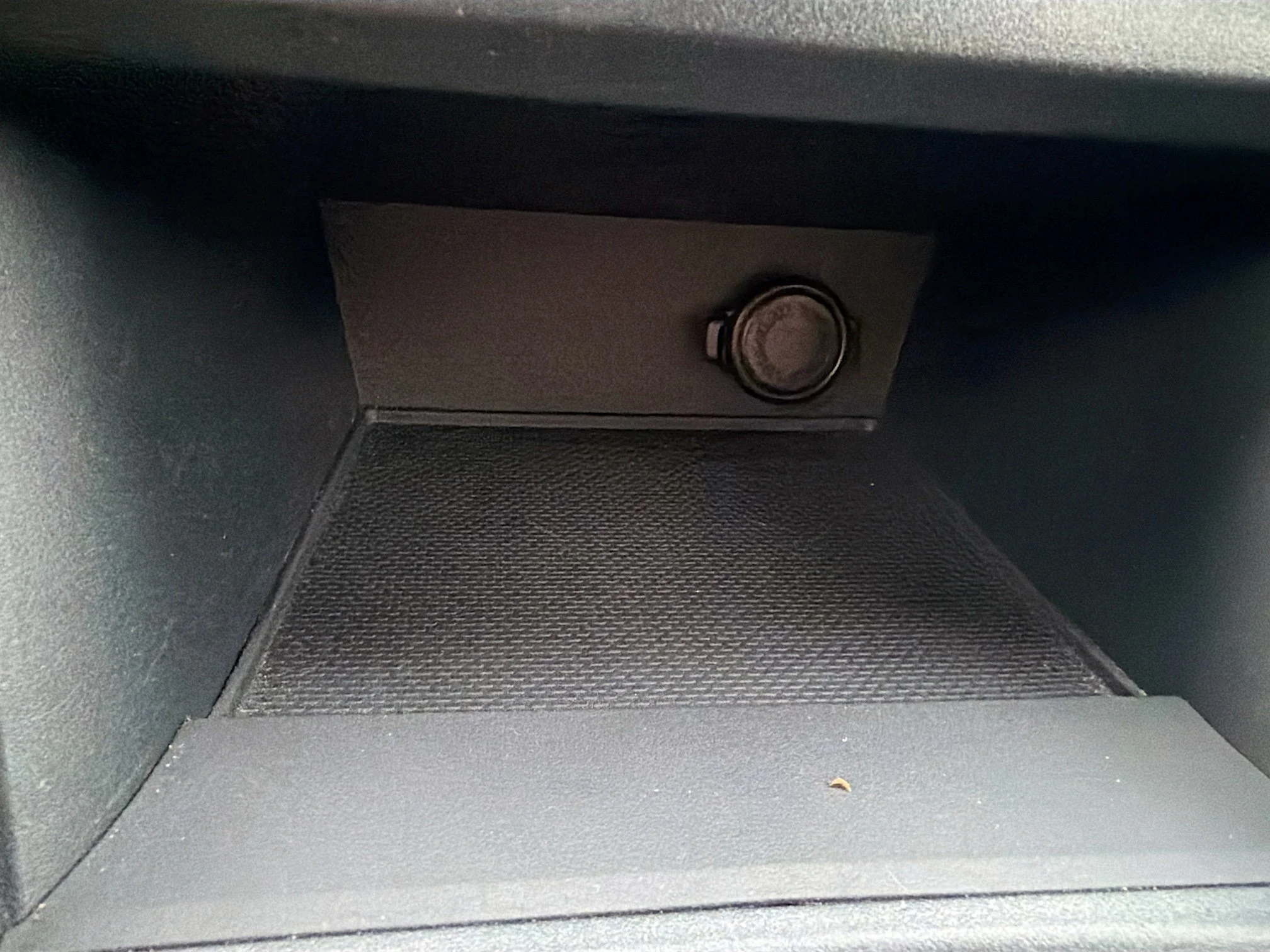 Used 2019 Dark Gray Metallic Subaru Limited image 29
