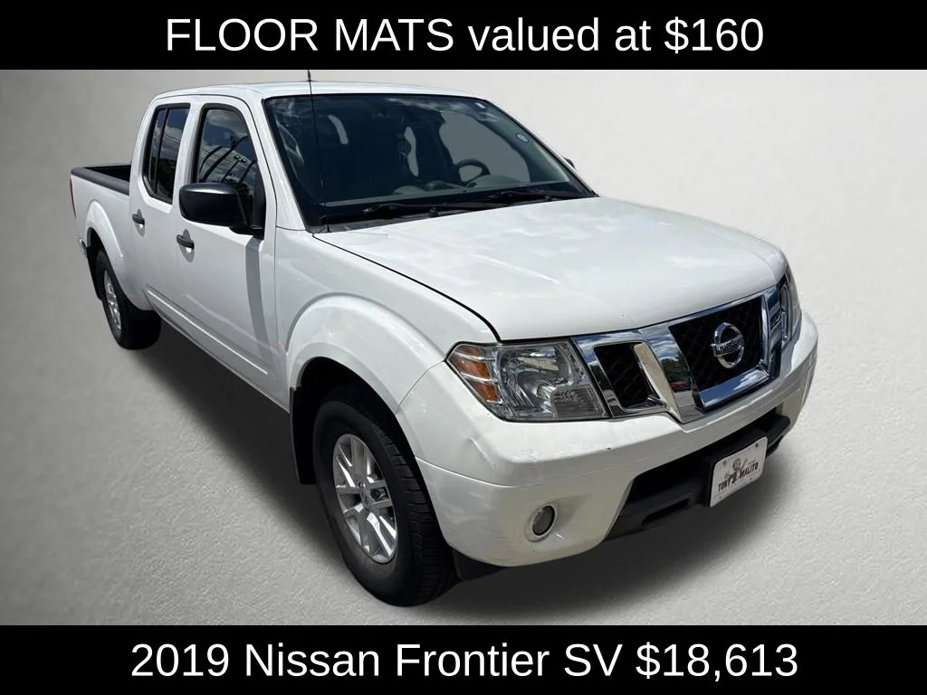 Used 2019 White Nissan SV image 3