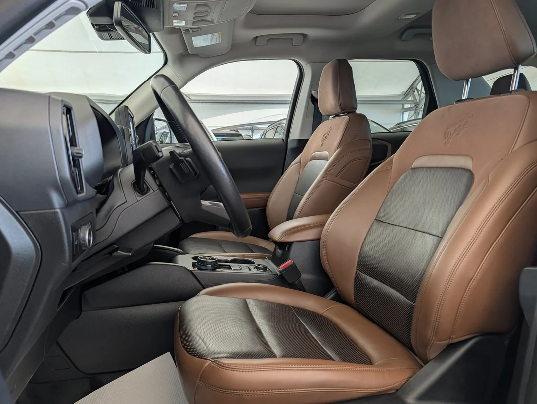 Certified Used 2023 Black Ford Badlands - - 4x4 - Power Sunroof - Fordpass Connect - Back Up Cam - Premium Pkg & More! image 15
